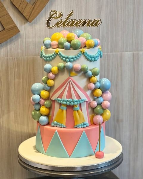 Birthday cake with a carnival colors theme