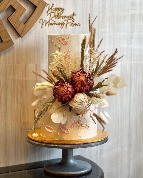 Retirement cake, regal floral boho earthy design