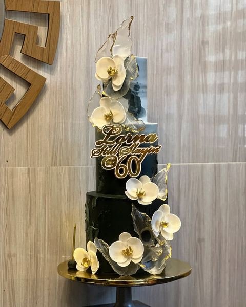 Wedding cake, blue crystal orchid design